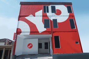 Exterior - OYO 682 Ceria Homestay Syariah (Semarang)