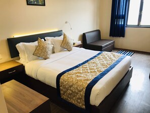 Rollaway beds, free WiFi, wheelchair access