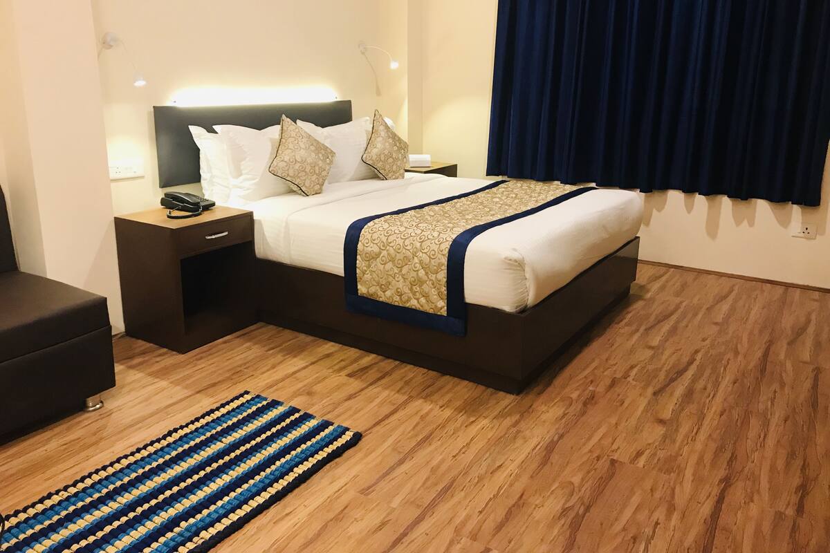 Rollaway beds, free WiFi, wheelchair access