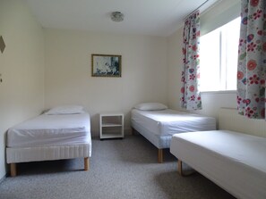 Family Room, Shared Bathroom | Blackout drapes, free WiFi, bed sheets - Sólbrekka Guesthouse (Fjardabyggd)