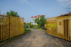 Mặt tiền nơi lưu trú