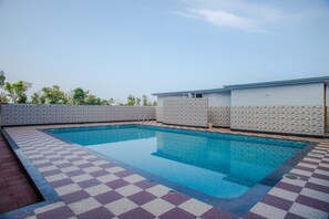 Utomhuspool