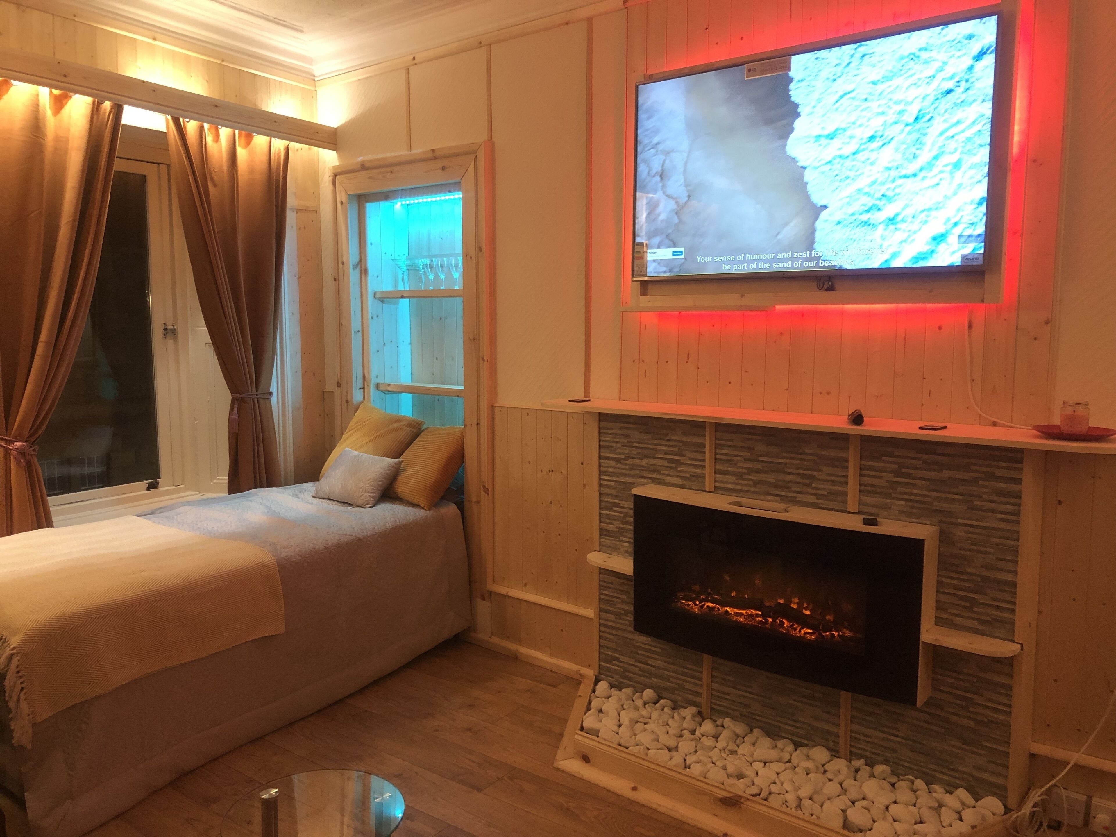 Apartemen | 2 kamar tidur, setrika/meja setrika, Wi-Fi gratis, dan seprai linen