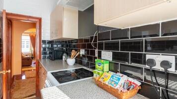 Apartment | Private kitchen | Fridge, microwave, oven, stovetop