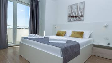 1 bedroom, in-room safe, iron/ironing board, free WiFi