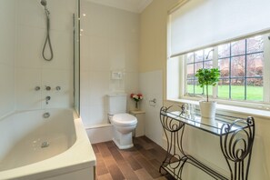 Cottage, 3 Bedrooms | Bathroom