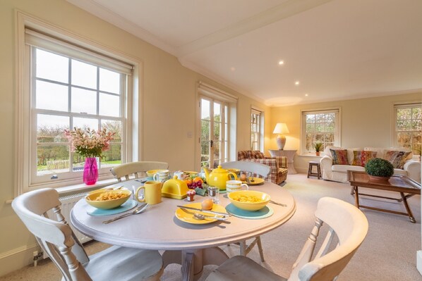 Cottage, 3 phòng ngủ | Bếp riêng | Tủ lạnh, lò vi sóng, lò nướng, bếp nấu