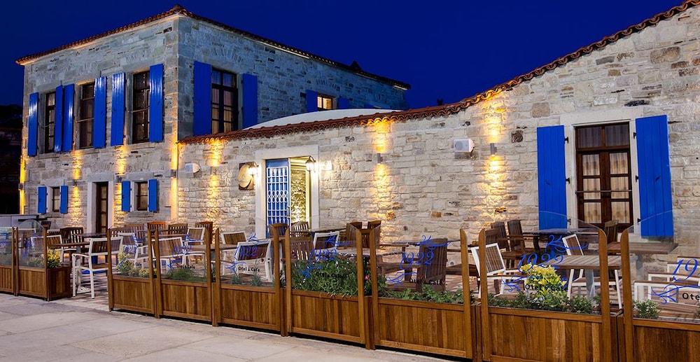 1922 Hotel - Foça