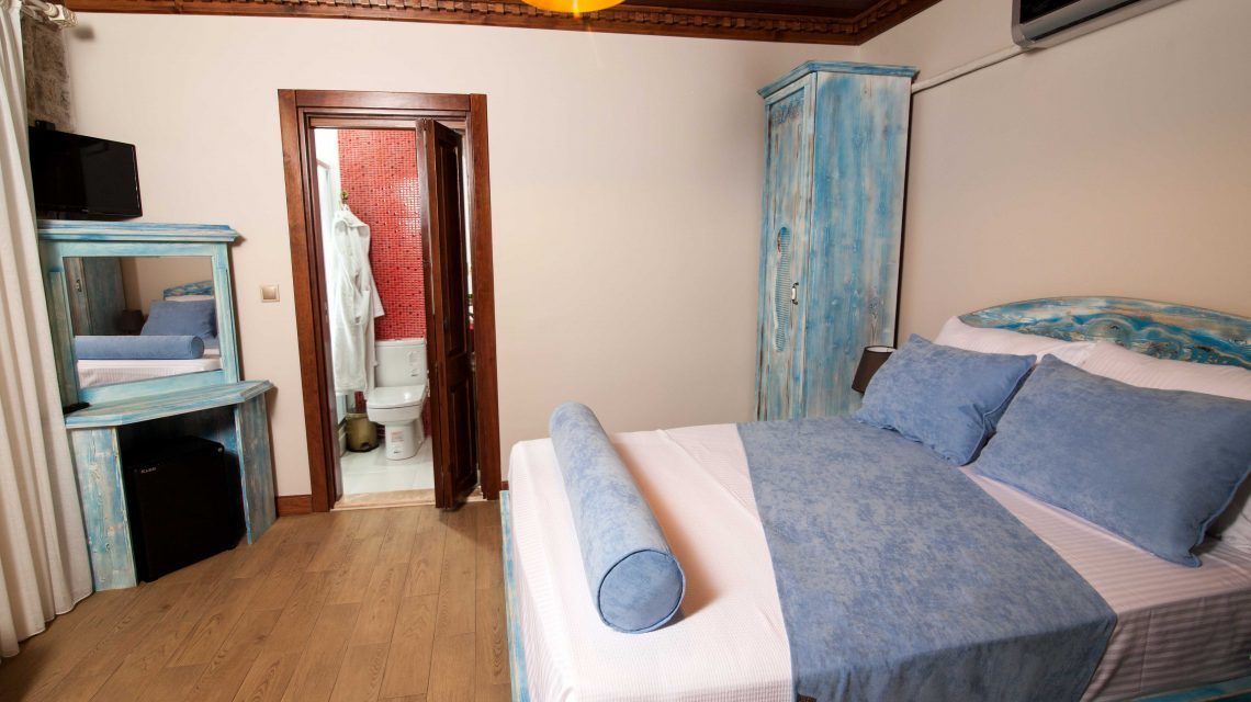 standard room | minibar, free wifi, bed sheets