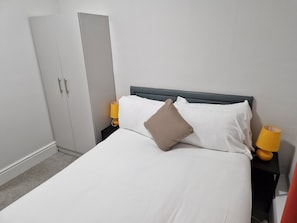 Departamento | 3 habitaciones, tabla de planchar con plancha y wifi gratis