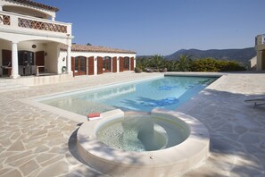 Pool - Villa in Sainte-Maxime with Private Pool (Sainte-Maxime)