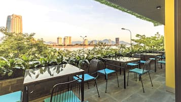 Breakfast, lunch, dinner served; local and international cuisine