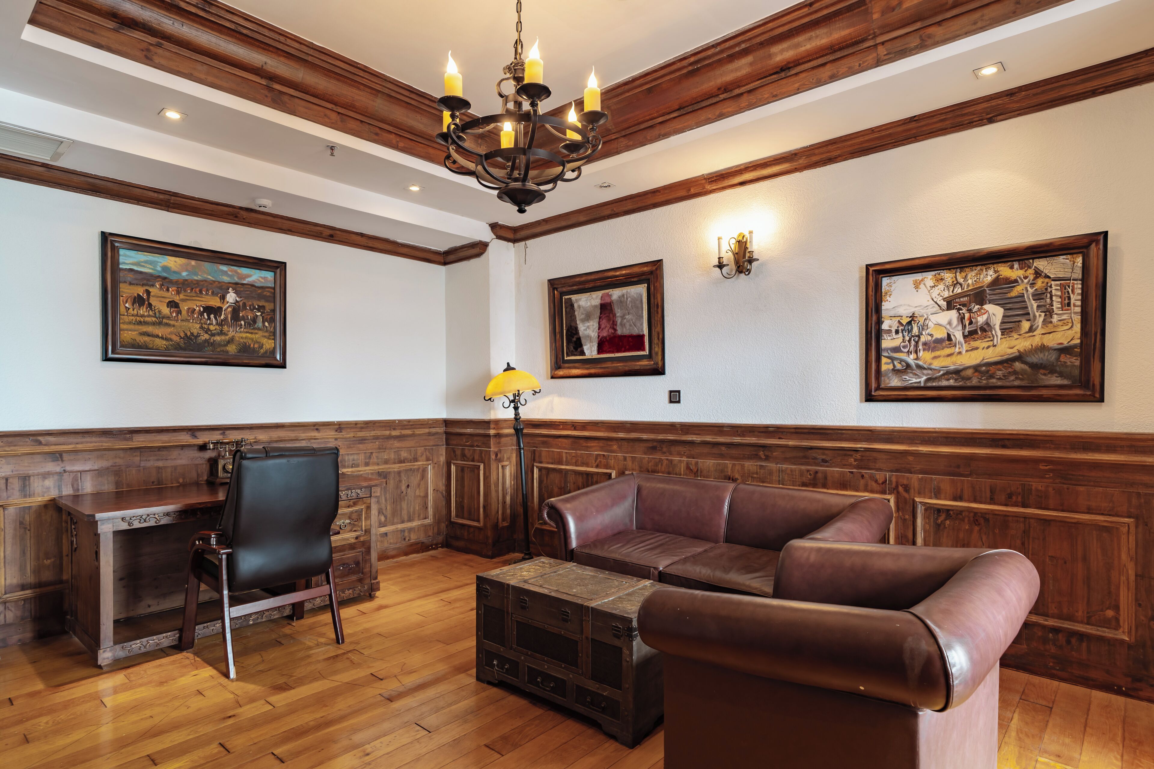 grand suite river view | in-room business centre