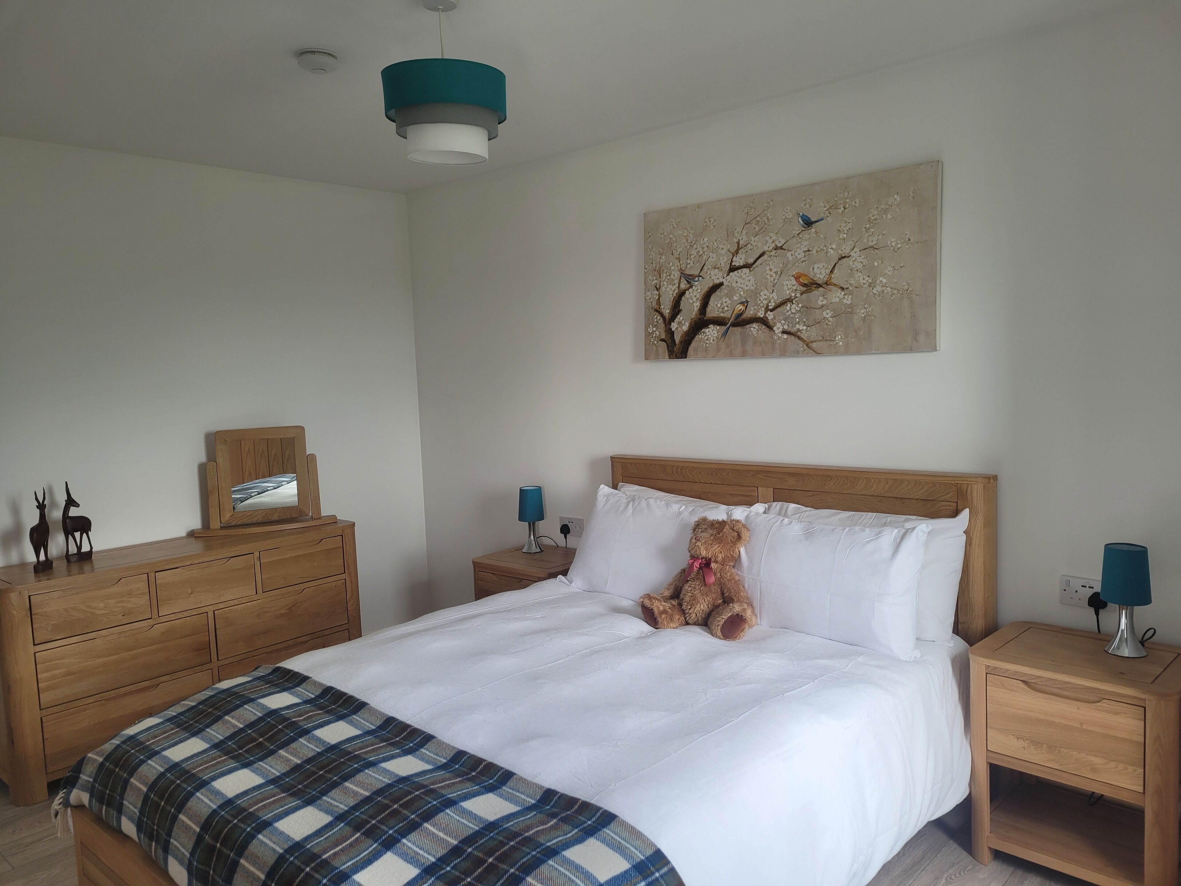 Individually furnished, laptop workspace, iron/ironing board, free WiFi