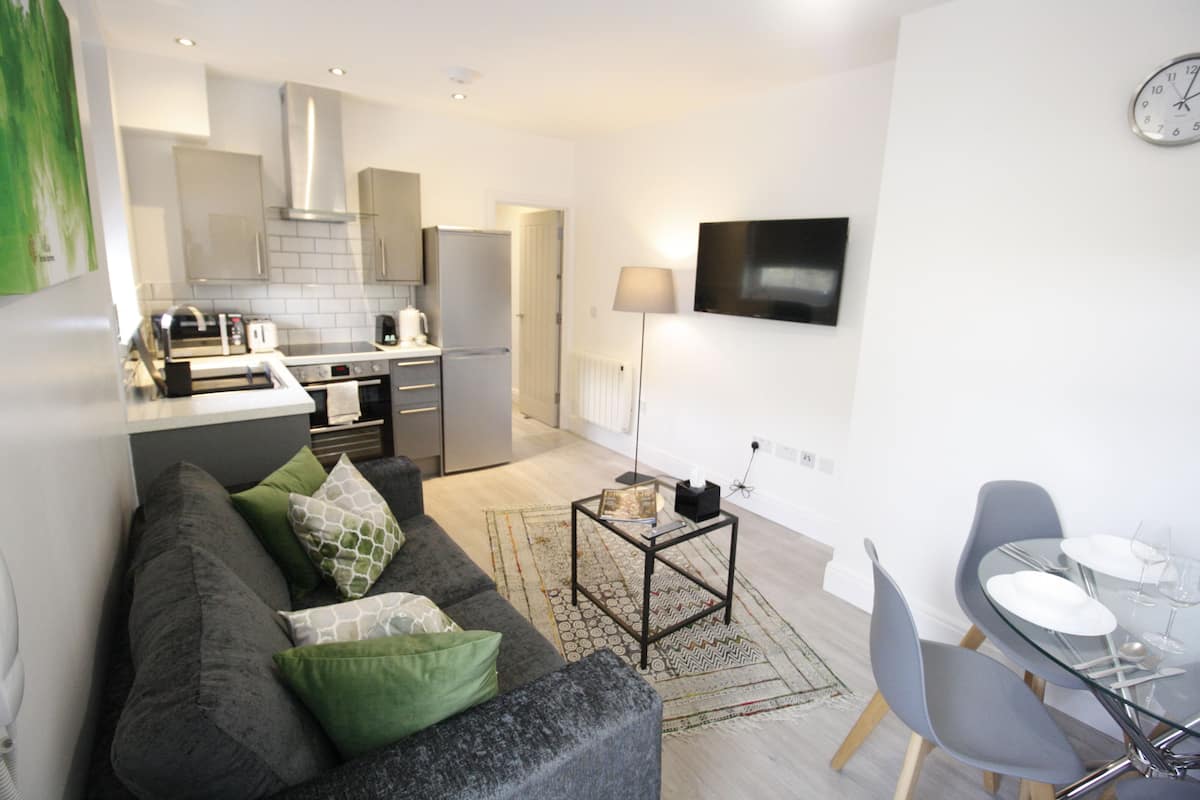 Luxury Apartment, 1 Bedroom (Flat 3) | Living room
