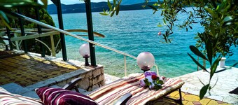 Villa Borak peaceful oasis directly by sea