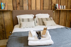 1 chambre, coffres-forts dans les chambres, fer et planche Ă repasser