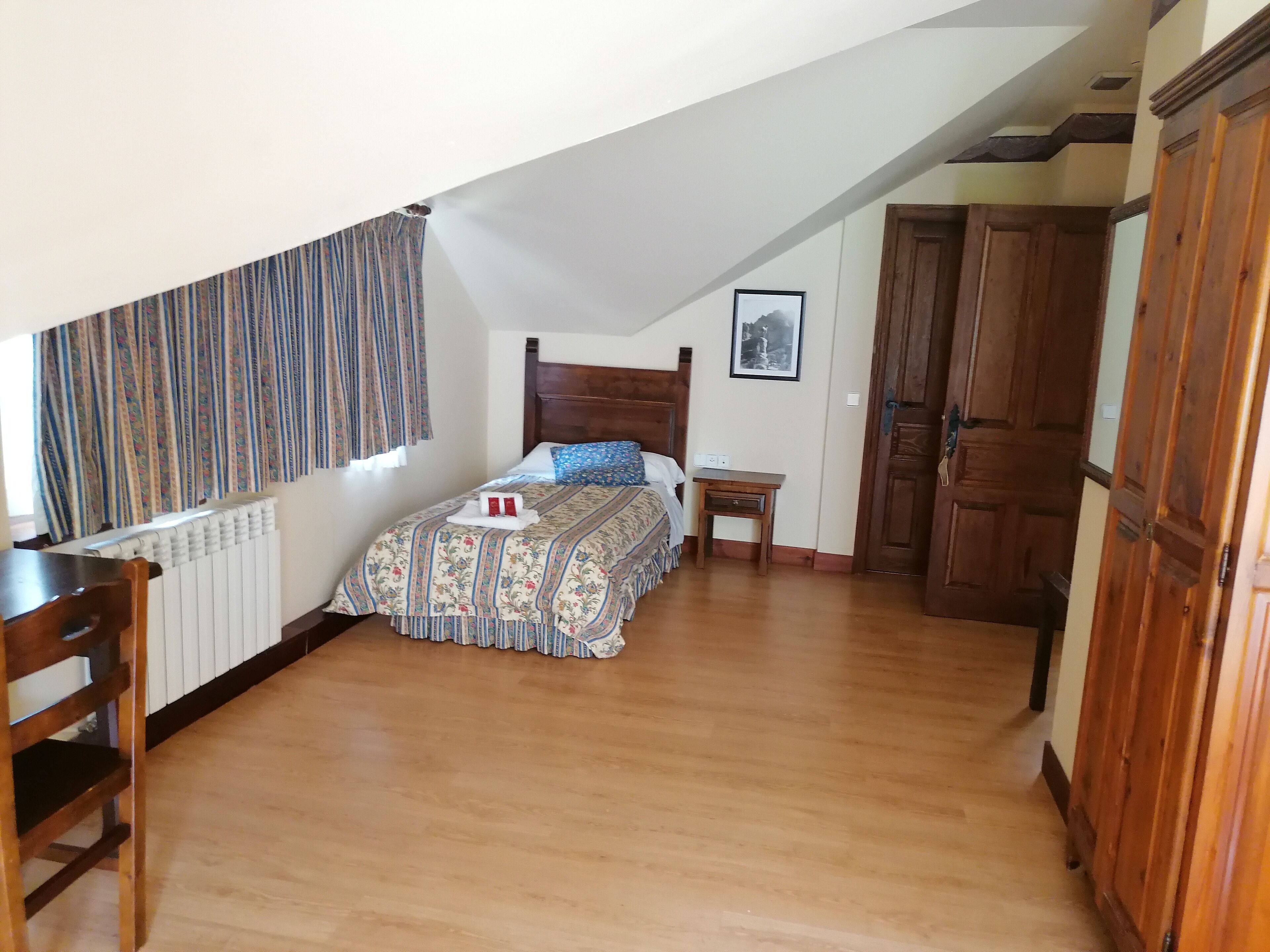 triple room | desk, free wifi