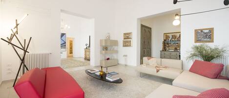 Apartment, 2 Bedrooms | Living area