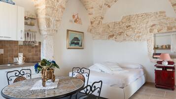 Apartemen, 1 kamar tidur | 1 kamar tidur dan seprai linen