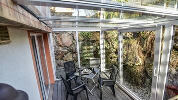 Apartment Brandstadl mit Wintergarten | Terrasse/Patio