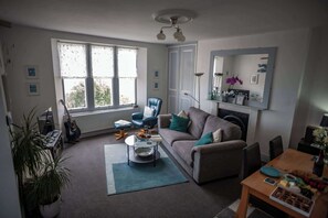 30 inci televisyen dengan digital 