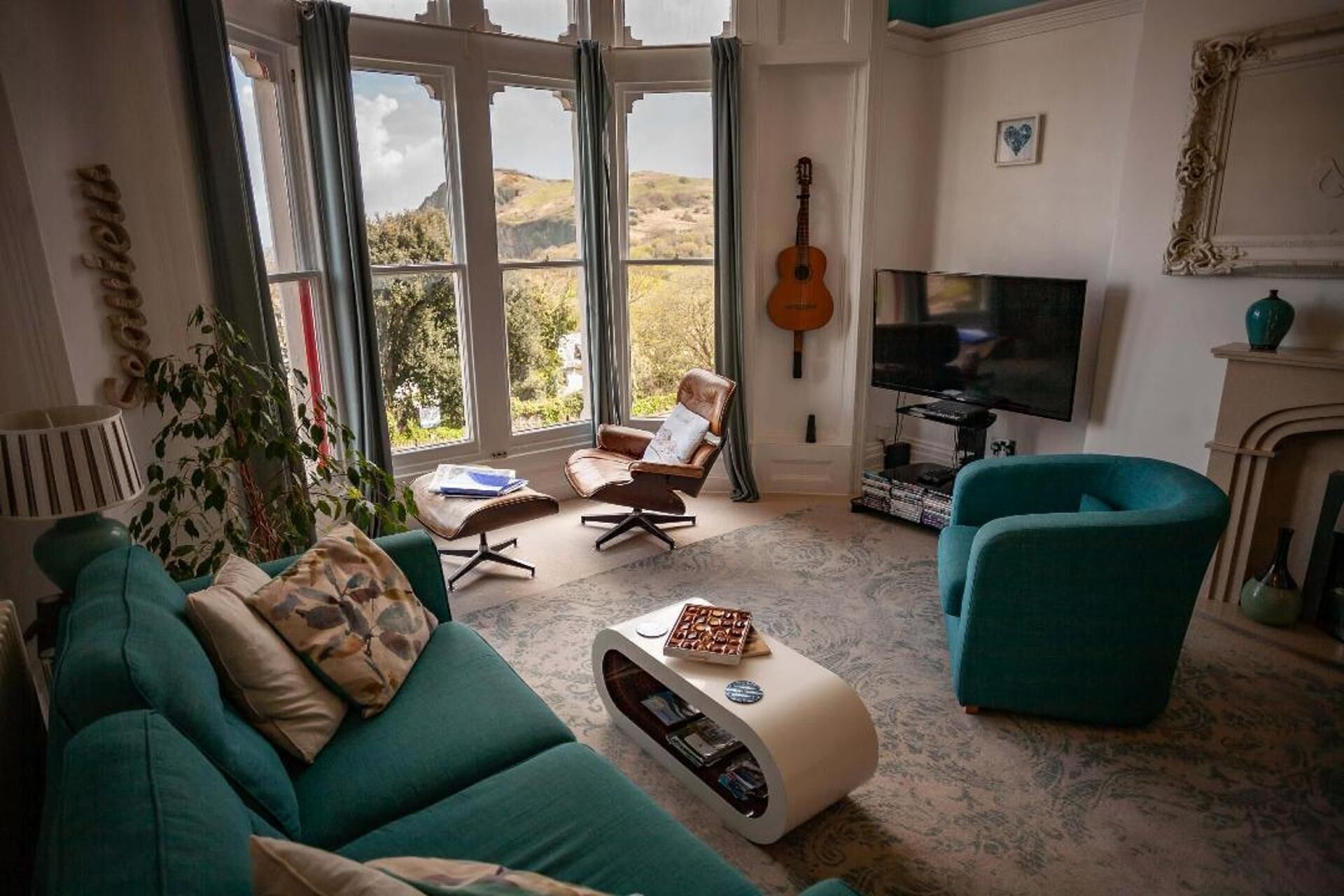 30-inch TV with digital channels