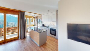 Íbúð - 1 svefnherbergi | Einkaeldhús | Barnastóll