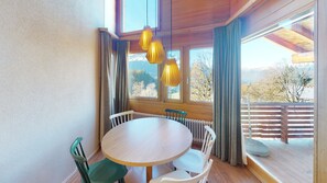 Apartment, 2 Bedrooms | In-room dining - Reka-Feriendorf Hasliberg (Hasliberg)