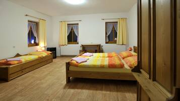 Chambre (Ellen 1) | Wi-Fi gratuit, draps fournis