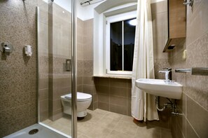 Apartment (Vanessa 2) | Bathroom | Shower, towels - Pension Abertham (Abertamy)