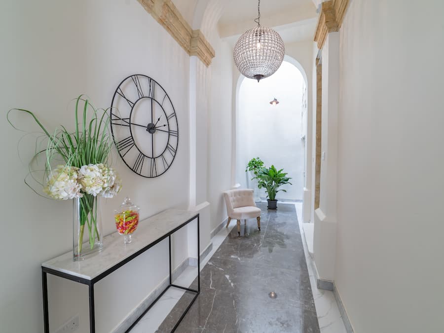 Standard Apartment, Ensuite (Carmelita) | Lobby