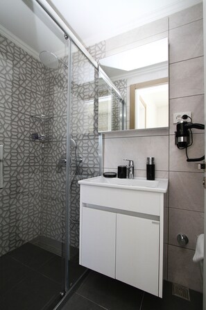 Bathroom - Ufuk Hotel (Cesme)