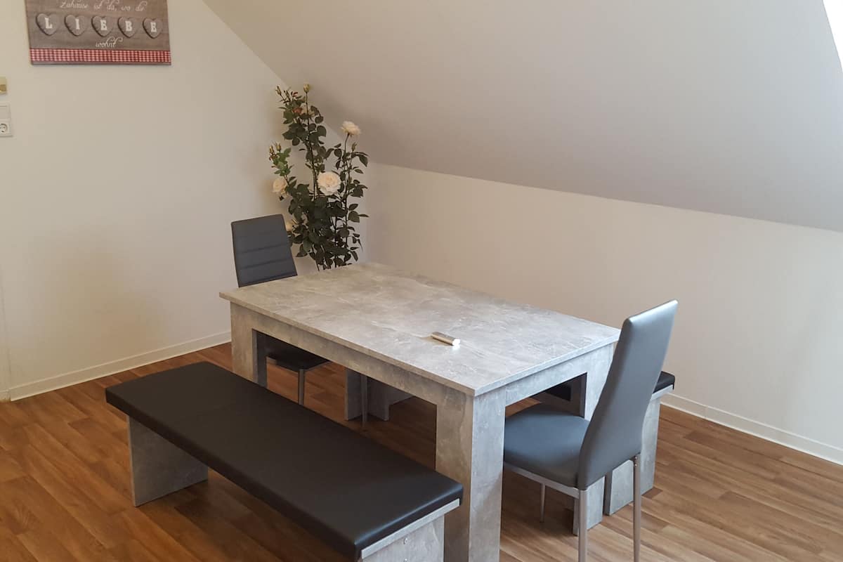Apartamento superior (incl. cleaning fee 59 EUR) | Servicio de comidas en la habitación