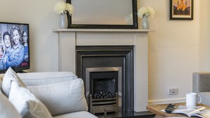 Apartment, 2 Bedrooms | Living room - Smart Flat near Chislehurst (Chislehurst)