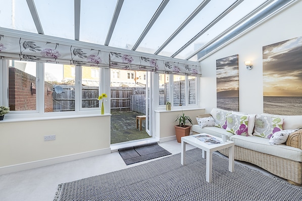 House, 5 Bedrooms | Terrace/patio