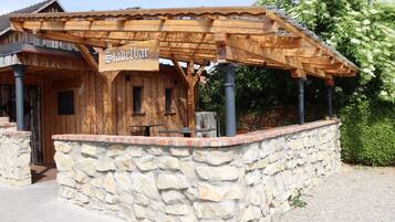 Bar (in der Unterkunft)