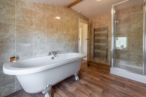 Hair dryer, towels - 2 Providence Place, Thornage, Norfolk (Thornage)