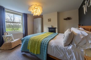 2 Schlafzimmer, Bügeleisen/Bügelbrett, Reisekinderbett, kostenloses WLAN