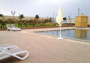 حمام سباحة