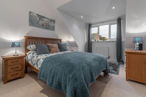 3 bedrooms, free WiFi, bed sheets