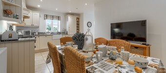 The Moorings er et stilig og velutstyrt badested med tre etasjer.