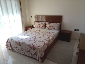 2 bedrooms, bed sheets