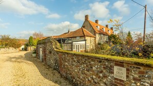 A stone wall with a sign reading "The Old Dairy." - The Old Dairy, Great Bircham, Norfolk (Bircham)