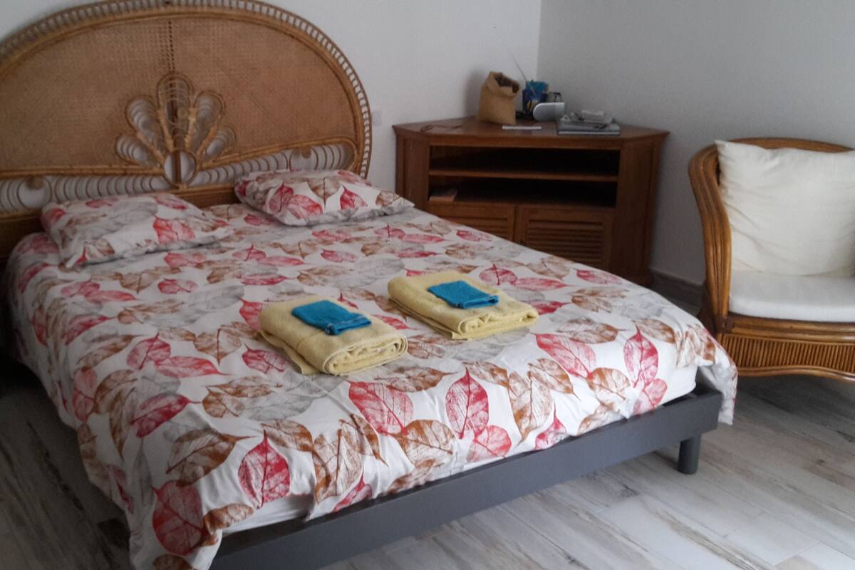Habitación doble Confort, 1 habitación | Ropa de cama de alta calidad y tabla de planchar con plancha