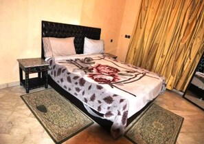 2 bedrooms, internet