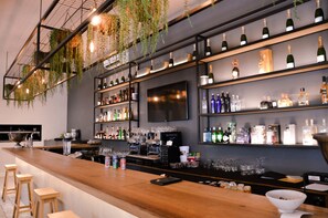Bar (on property) - La Paris Estate (Franschhoek)