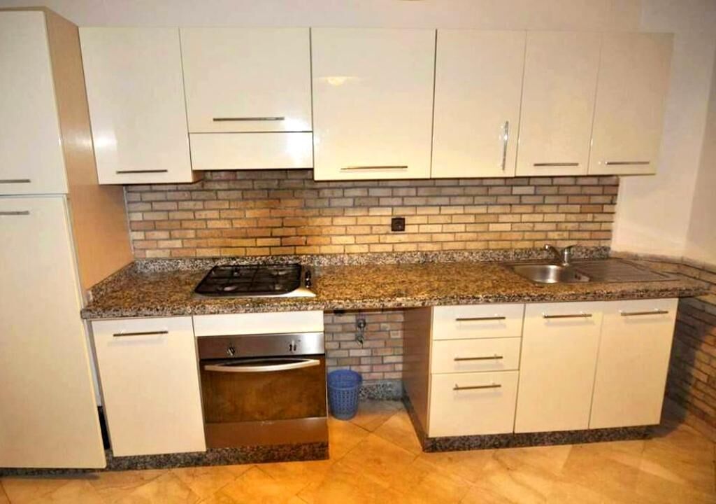 冰箱、烤箱、炉灶、厨具/餐具