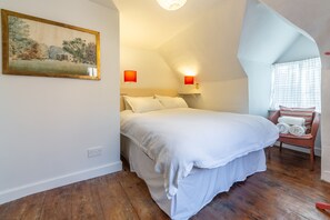 Cottage, 2 Bedrooms - Fenwick Cottage (Colchester)