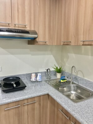 Microonde, pentole/stoviglie/utensili